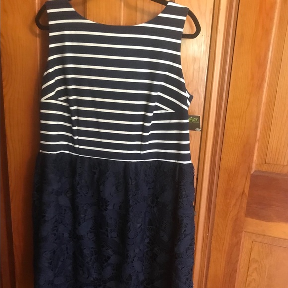 Taylor Woman Dresses & Skirts - Taylor Woman Fit & Flare Mixed Media Dress 18W